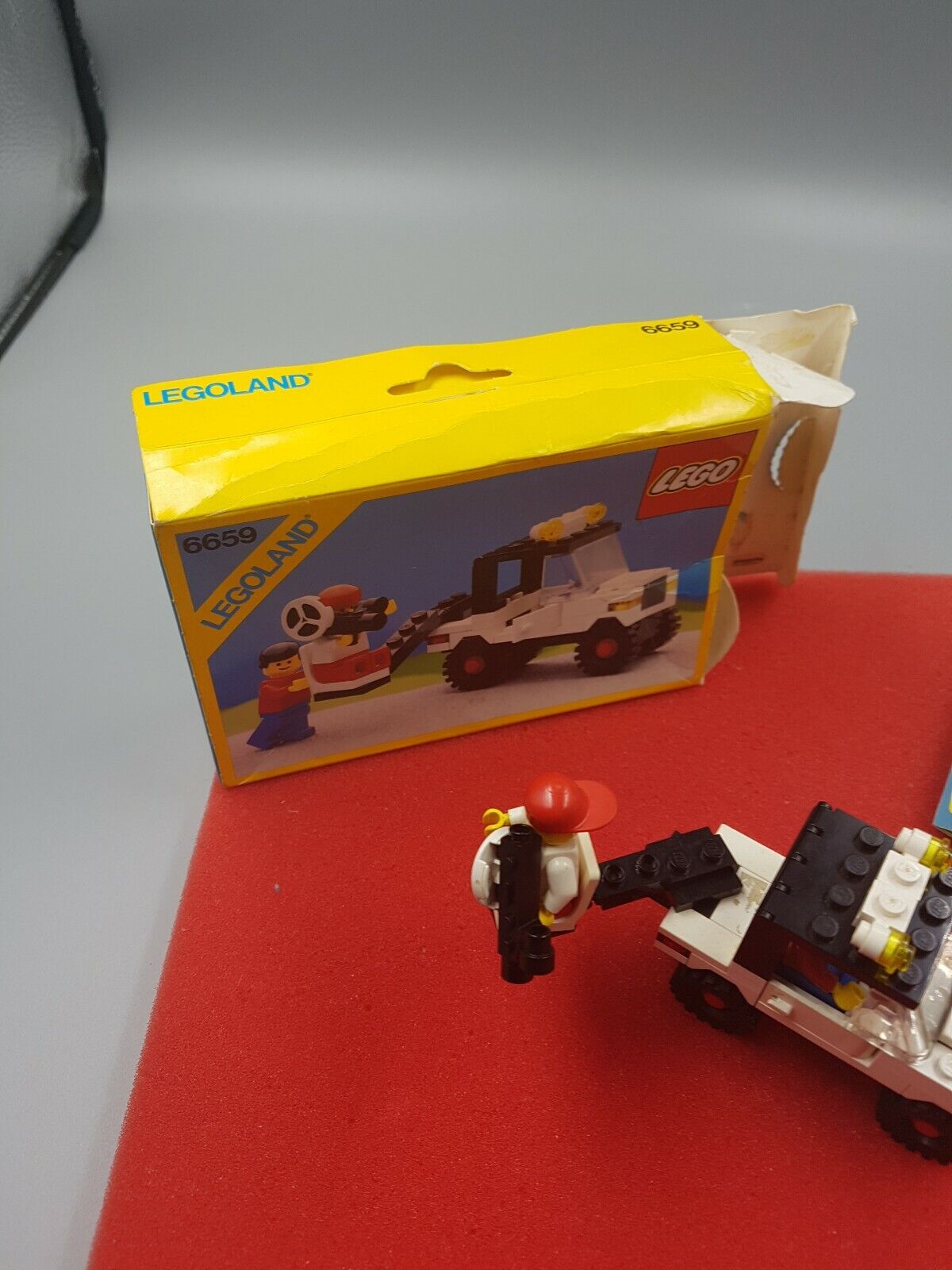 Legoland Lego 6659 Missing 2 Pieces