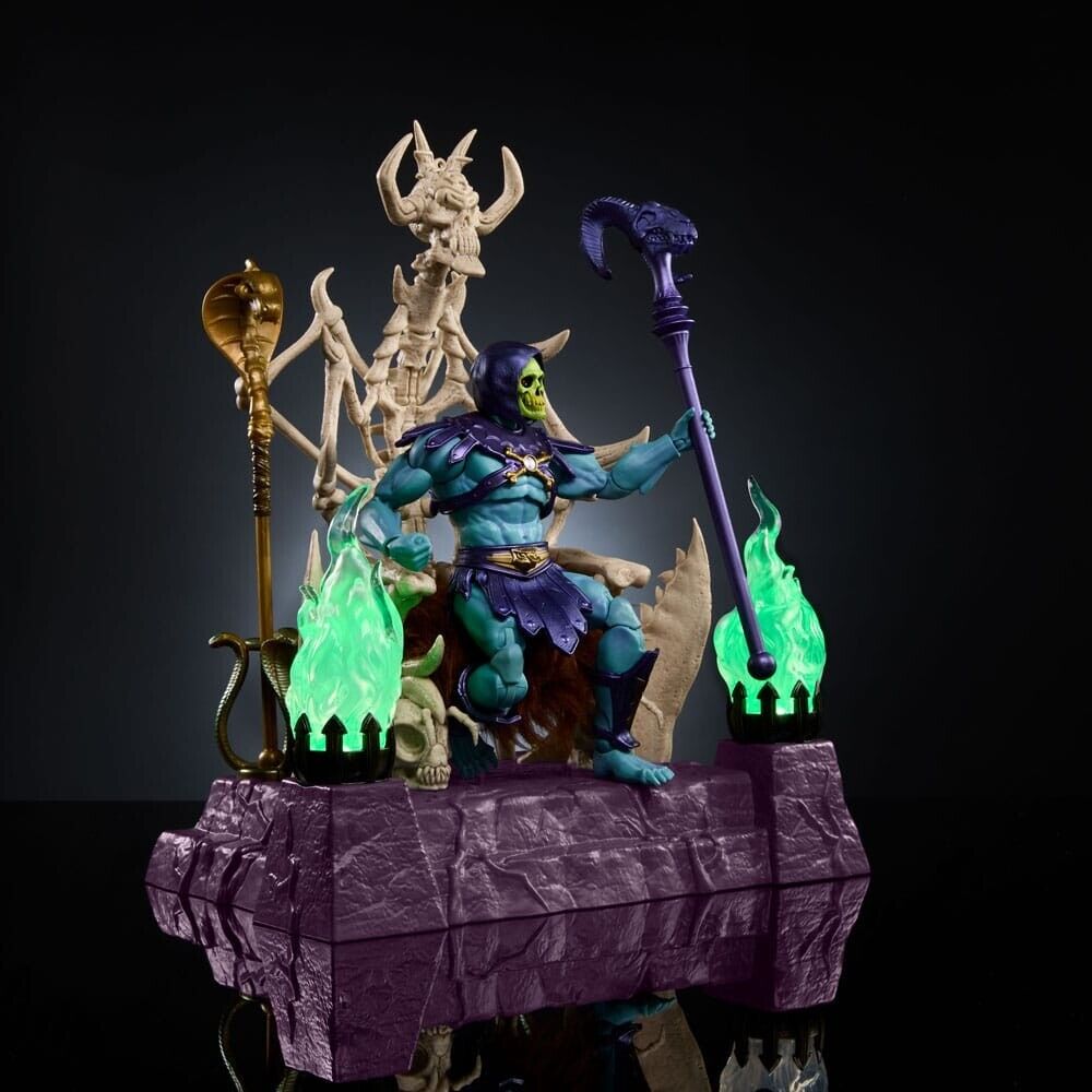 Masters of the Universe: New Eternia Masterverse Action Figure Skeletor & Throne